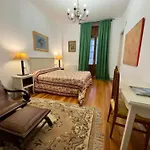 Palacio De 2*